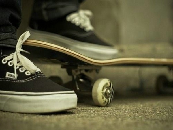 VANS... - 